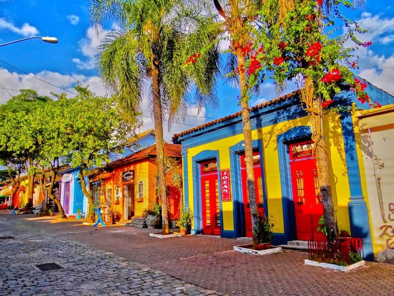 como chegar no Centro de Embu das Artes