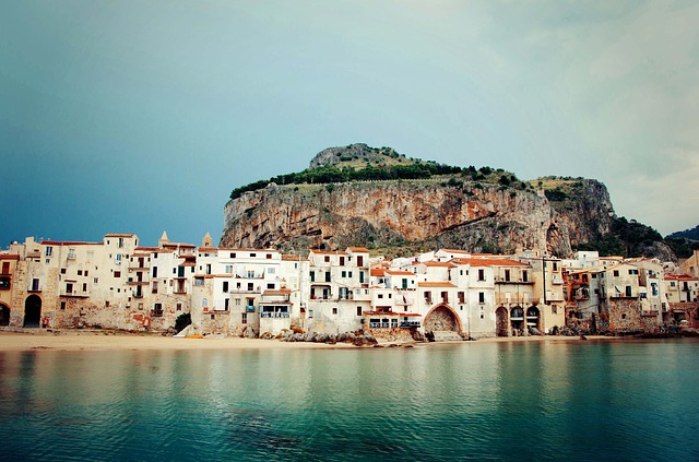 viajar para Cefalù