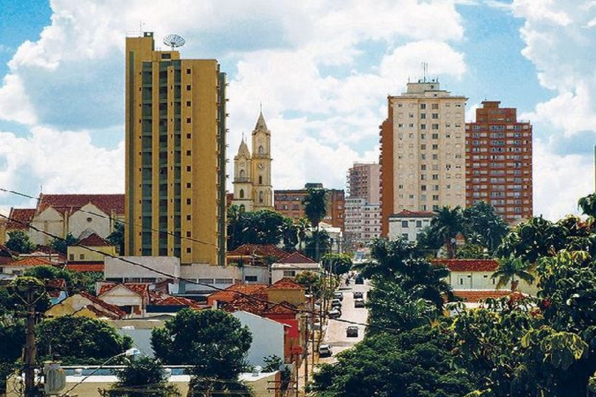 Hotéis em Lins