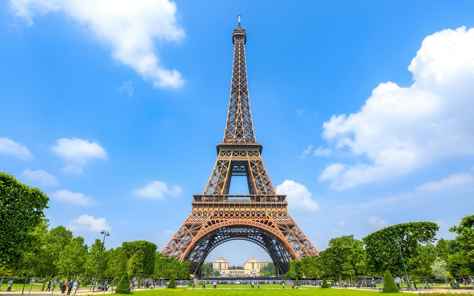 horário Torre Eiffel
