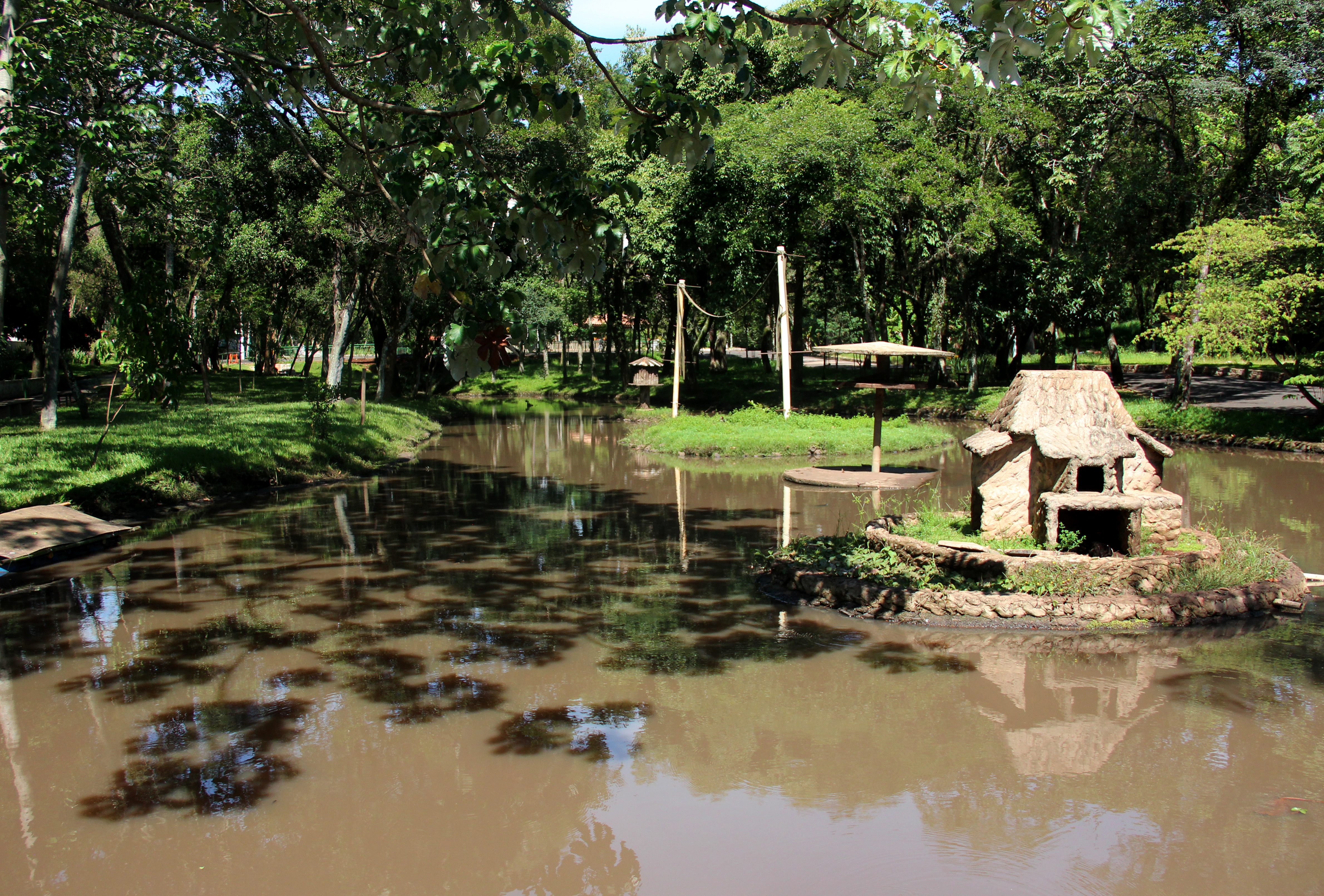 pontos turísticos Leme SP