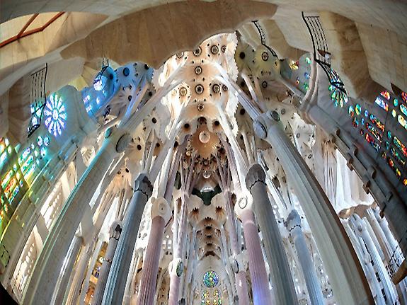 horario sagrada familia