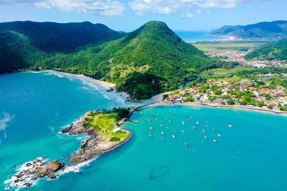praias desertas florianópolis